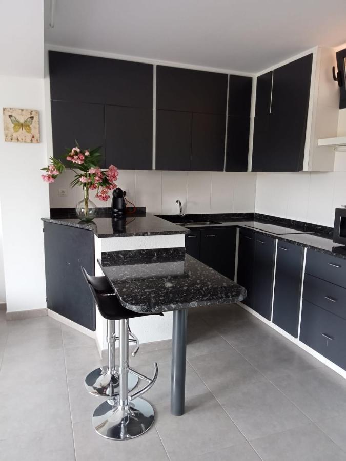 L'Horitzo Apartment Llado Ngoại thất bức ảnh